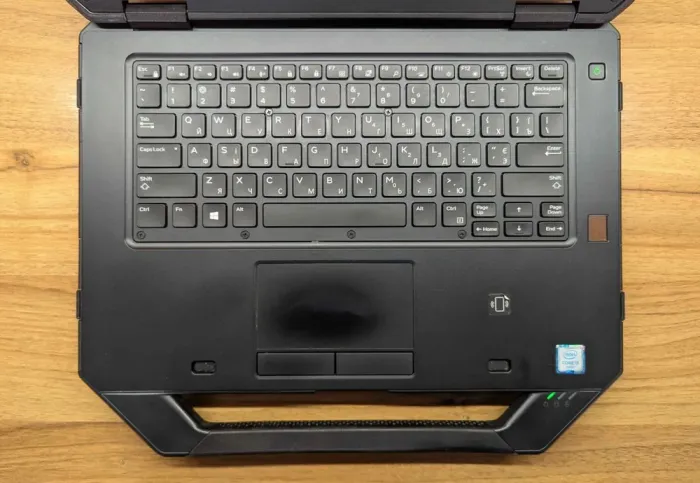 Захищений ноутбук Dell Rugged Latitude 5414 / 14" (1920x1080) IPS Touch / Intel Core i5-6300U (2 (4) ядра по 2.4 - 3.0 GHz) / 8 GB DDR4 / 240 GB SSD / Intel HD Graphics 520 / TouchID / WebCam / Windows 10 б/в - зображення 3