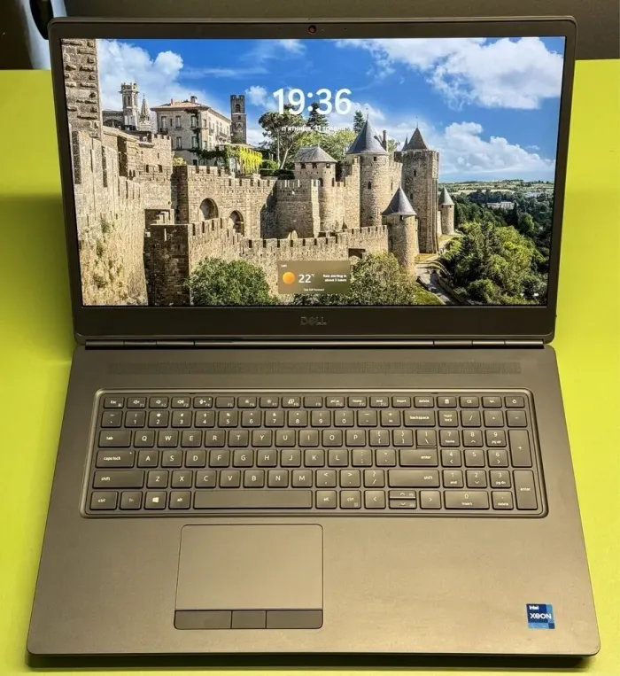 Мобільна робоча станція Dell Precision 7760 / 17.3" (1920x1080) IPS / Intel Xeon W-11855M (6 (12) ядер по 3.2 - 4.9 GHz) / 32 GB DDR4 / 1000 GB SSD / nVidia RTX A3000, 6 GB GDDR6, 192-bit / WebCam / Thunderbolt б/в - зображення 2