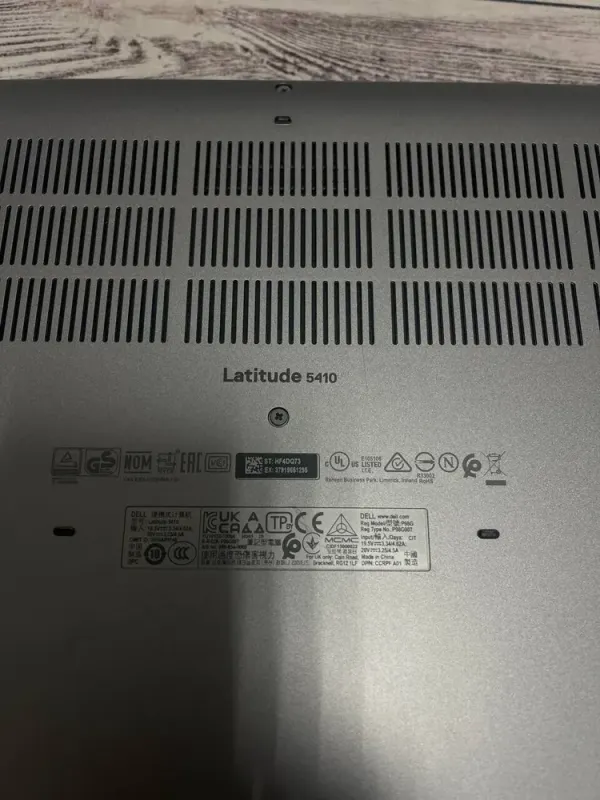 Ультрабук Dell Latitude 5410 / 14" (1920x1080) IPS Touch / Intel Core i5-10310U (4 (8) ядра по 1.7 - 4.4 GHz) / 16 GB DDR4 / 256 GB SSD / Intel UHD Graphics / WebCam б/в - зображення 5