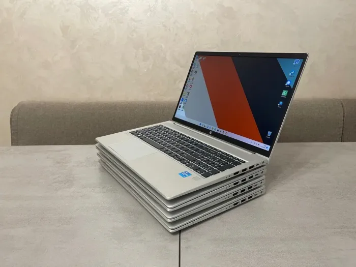 Ультрабук Б-клас HP ProBook 650 G8 / 15.6" (1920x1080) IPS / Intel Core i5-1135G7 (4 (8) ядра по 2.4 - 4.2 GHz) / 16 GB DDR4 / 256 GB SSD M.2 / Intel Iris Xe Graphics / WebCam / HDMI б/в - зображення 6