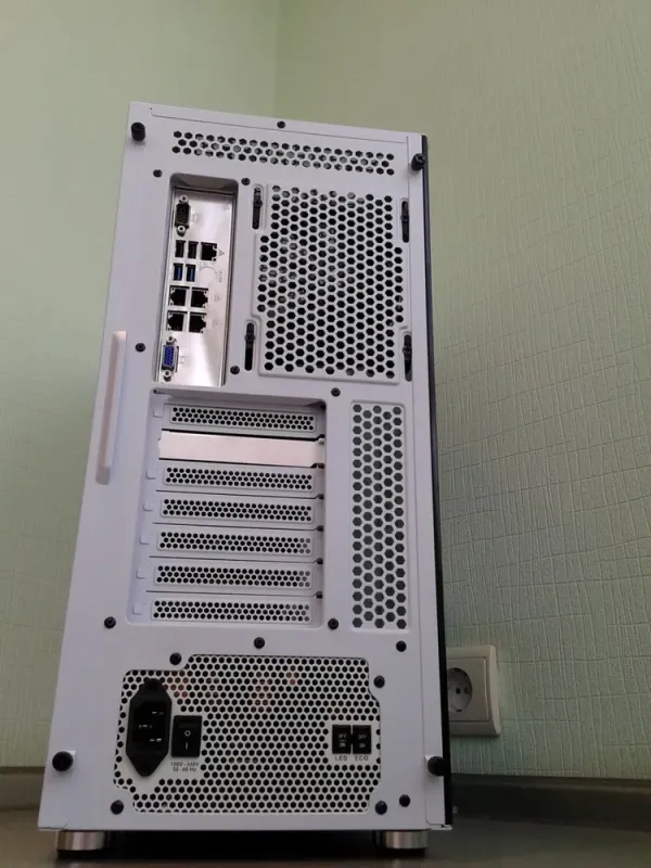 Сервер Vinga Mid Tower / 2x Intel Xeon E5-2680 v4 (14 (28) ядер по 2.4 - 3.3 GHz) / 128 GB DDR4 / 2 TB HDD / 1000W б/в - зображення 11