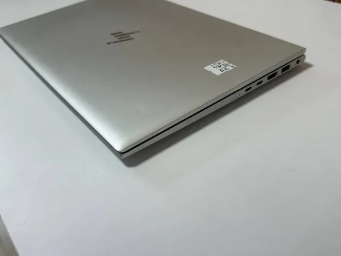 Ультрабук HP EliteBook 850 G7 / 15.6" (1920x1080) IPS / Intel Core i7-10610U (4 (8) ядра по 1.8 - 4.9 GHz) / 16 GB DDR4 / 512 GB SSD / Intel UHD Graphics / WebCam / TouchID б/в - зображення 4