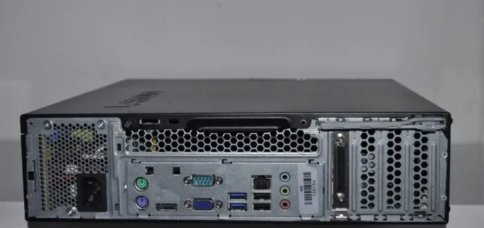 Комп'ютер Lenovo ThinkCentre M700 SFF / Intel Core i5-6400 (4 ядра по 2.7 - 3.3 GHz) / 8 GB DDR4 / 640 GB HDD / Intel HD Graphics 530 / DVD-ROM б/в - зображення 7