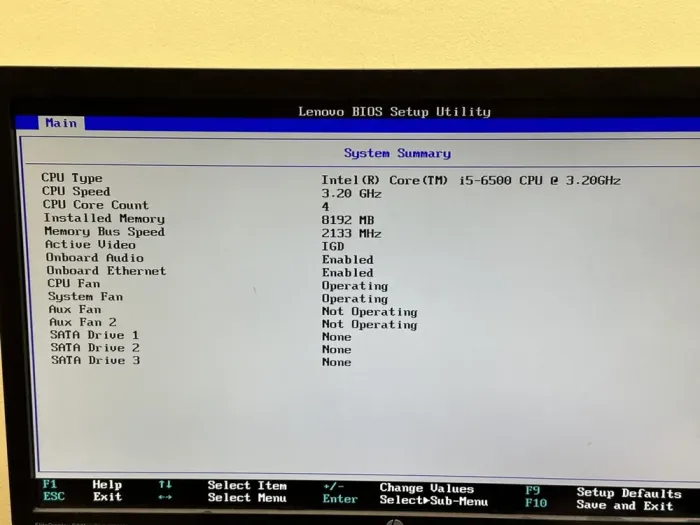 Комп'ютер Lenovo ThinkCentre M700 SFF / Intel Core i5-6500 (4 ядра по 3.2 - 3.6 GHz) / 8 GB DDR4 / 240 GB SSD / Intel HD Graphics 530 / DVD-RW / DisplayPort б/в - зображення 9