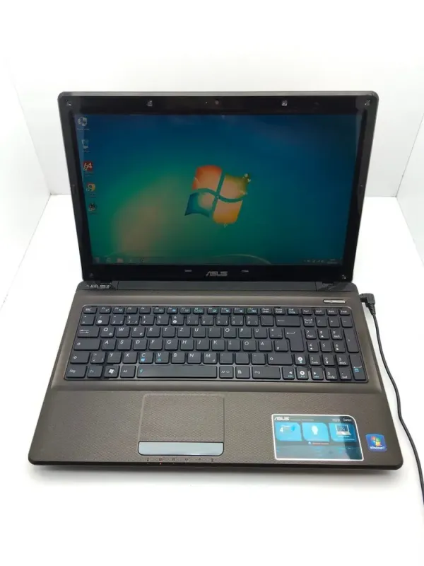 Ноутбук Asus K52 / 15.6" (1366x768) TN / Intel Core i3-350M (2 (4) ядра по 2.26 GHz) / 6 GB DDR3 / 320 GB HDD / AMD Radeon HD 5400 / WebCam б/в - зображення 7