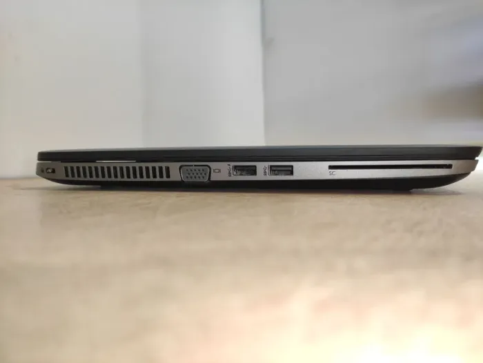 Ноутбук HP Elitebook 850 G2 / 15.6" (1366x768) TN / Intel Core i5-5300U (2 (4) ядра по 2.3 - 2.9 GHz) / 16 GB DDR3 / 256 GB SSD / AMD Radeon R7 M260X, 1 GB DDR5, 128-bit / WebCam б/в - зображення 4