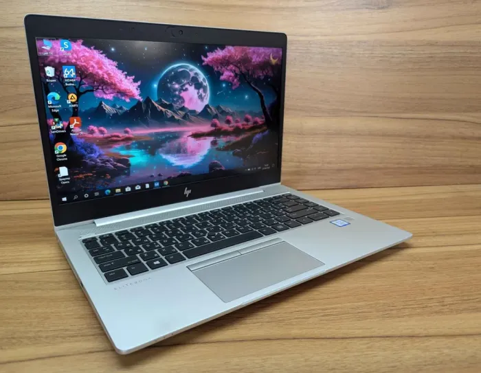 Ультрабук Б-клас HP EliteBook 840 G5 / 14" (1920x1080) IPS / Intel Core i5-8250U (4 (8) ядра по 1.6 - 3.4 GHz) / 16 GB DDR4 / 512 GB SSD / Intel UHD Graphics 620 / TouchID / WebCam / Windows 10 б/в - зображення 4