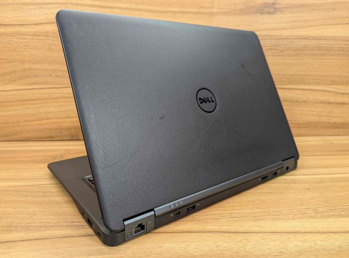 Ультрабук Dell Latitude E7450 / 14" (1366x768) TN / Intel Core i5-5300U (2 (4) ядра по 2.3 - 2.9 GHz) / 8 GB DDR3 / 256 GB SSD / Intel HD Graphics 5500 / WebCam / Windows 10 б/в - зображення 7