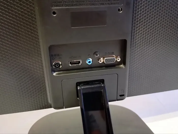 Комплект ПК: HP Compaq Pro 6300 SFF / Intel Core i5-3570 (4 ядра по 3,4 - 3,8 ГГц) / 8 ГБ DDR3 / 240 ГБ SSD / Intel HD Graphics 2500 / DVD-RW + Монітор LG 23MP48HQ-P / 23" (1920x1080) IPS / 1x HDMI, 1x VGA, 1x Audio б/в - зображення 9