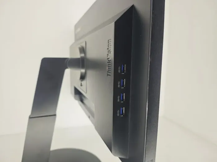 Монітор Lenovo ThinkVision T2224pD / 22" (1920x1080) IPS / 1x HDMI, 1x DisplayPort, 1x VGA, 4x USB 2.0 / VESA 100x100 / Pivot б/в - зображення 5