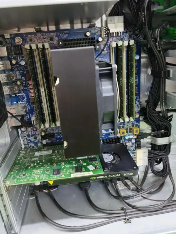 Робоча станція HP Z440 Workstation Tower / Xeon E5-1650 V4 (6(12) ядер по 3.6-4 GHz) / 32GB DDR4 / NO HDD / Quadro K2000, 2GB GDDR5, 128-bit / DVD-RW б/в - зображення 6