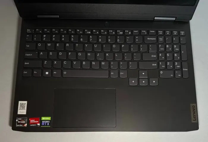 Ігровий ноутбук Lenovo Legion 5 / 15.6" (1920x1080) IPS / AMD Ryzen 5 6600H (6 (12) ядер по 3.3 - 4.5 GHz) / 16 GB DDR4 / 512 GB SSD / nVidia GeForce RTX 3050Ti, 4 GB GDDR6, 128-bit / WebCam б/в - зображення 3