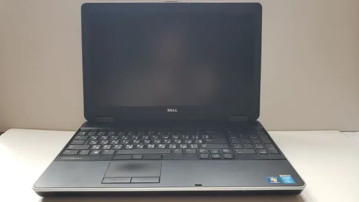 Ноутбук Dell Latitude E6540 / 15.6" (1920x1080) TN / Intel Core i5-4300M (2 (4) ядра по 2.6 - 3.3 GHz) / 8 GB DDR3 / 500 GB SSD / AMD Radeon HD 8790M, 2 GB GDDR5, 128-bit / WebCam б/в - зображення 3