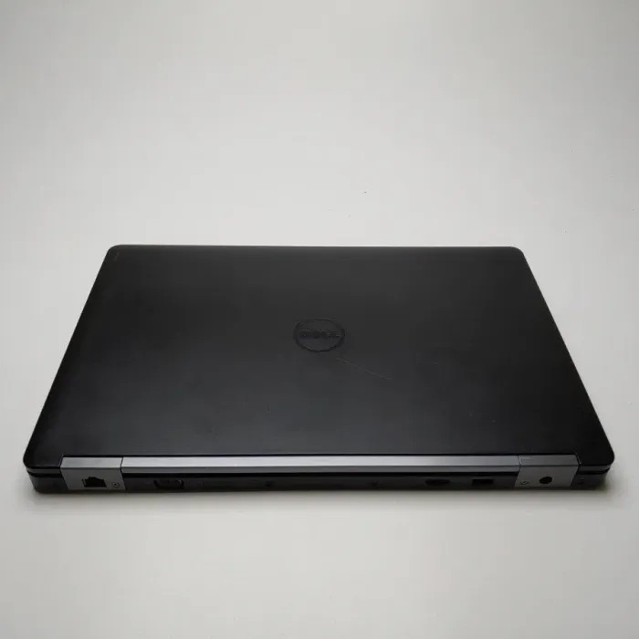 Ігровий ноутбук Dell Latitude E5570 / 15.6" TN / Intel Core i7-6600U (2(4) ядра по 2.6-3.4 GHz) / 8GB DDR4 / 240GB SSD / AMD Radeon R7 M360, 2GB DDR3, 64-bit / WebCam / Win 10 Pro б/в - зображення 3