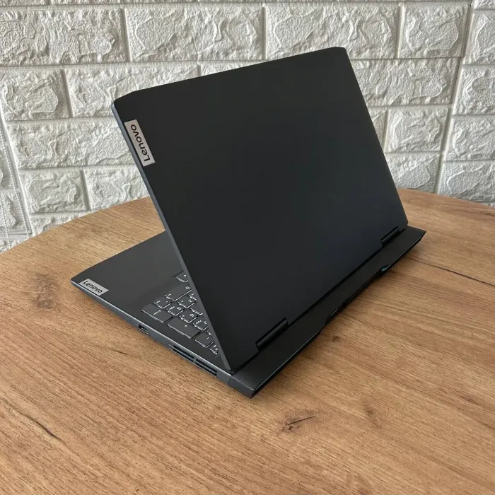 Ігровий ноутбук Б-клас Lenovo IdeaPad Gaming 3 15ARH7 / 15.6" (1920x1080) IPS / AMD Ryzen 5 6600H (6 (12) ядер по 3.3 - 4.5 GHz) / 8 GB DDR5 / 256 GB SSD / nVidia GeForce RTX 3050, 4 GB GDDR6, 128-bit б/в - зображення 6
