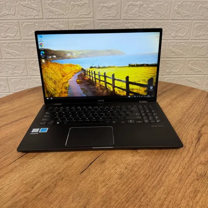 Ультрабук Б-клас Asus ZenBook Q526FA / 15.6" (1920x1080) IPS Touch / Intel Core i7-8565U (4 (8) ядра по 1.8 - 4.6 GHz) / 16 GB DDR4 / 128 GB SSD + 1000 HDD / Intel UHD Graphics / WebCam б/в - зображення 2