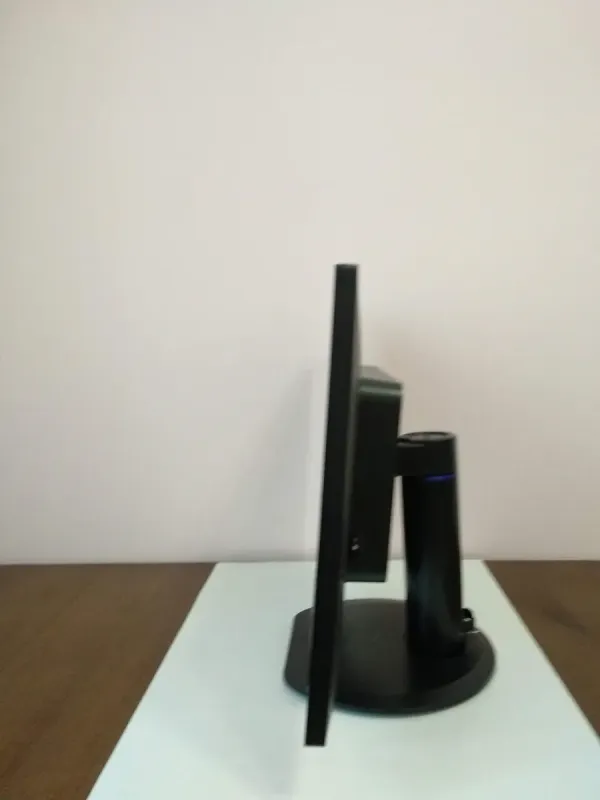 Монітор Philips Brilliance 220B4L / 22" (1680x1050) TN / DisplayPort, DVI, VGA, Audio / VESA 100x100 / Вбудовані колонки 2x 1.5W б/в - зображення 5