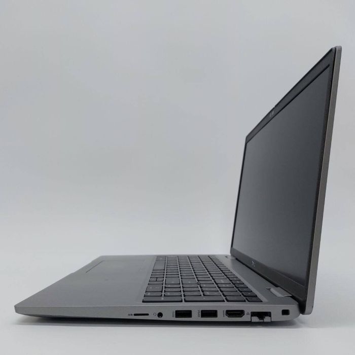 Ультрабук Dell Latitude 5520 / 15.6" (1920x1080) IPS / Intel Core i5-1145G7 (4 (8) ядра по 2.6 - 4.4 GHz) / 16 GB DDR4 / 256 GB SSD / Intel Iris Xe Graphics / WebCam б/в - зображення 5
