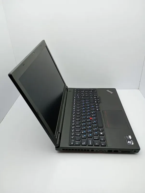 Ноутбук Lenovo ThinkPad T540 / 15.6" (1366x768) TN / Intel Core i5-4300M (2 (4) ядра по 2.6 - 3.3 GHz) / 8 GB DDR3 / 120 GB SSD / Intel HD Graphics 4600 / WebCam б/в - зображення 5