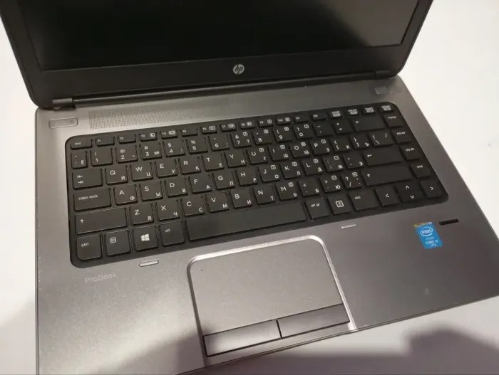 Ноутбук Б-клас HP ProBook 640 G1 / 14" (1366x768) TN / Intel Core i5-4310M (2 (4) ядра по 2.7 - 3.4 GHz) / 8 GB DDR3 / 128 GB SSD + 750 GB HDD / Intel HD Graphics 4600 / WebCam / АКБ не держит  б/в - зображення 8