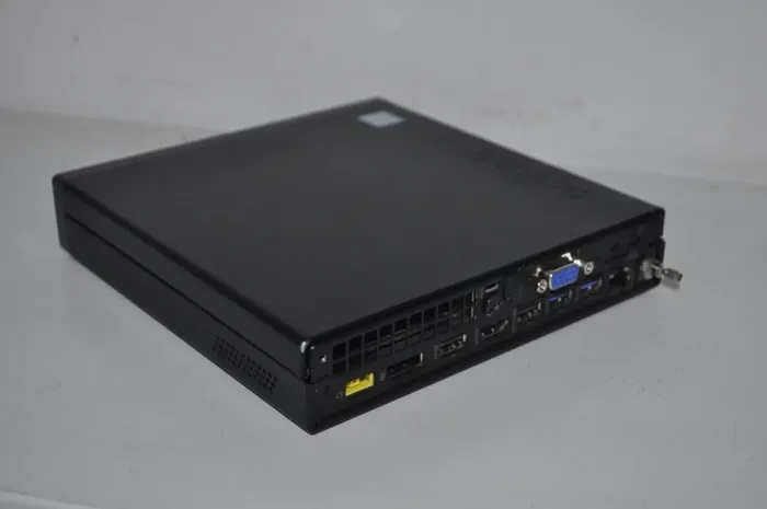 Неттоп Lenovo ThinkCentre M720q Tiny USFF / Intel Core i5-8400T (6 ядер по 1.7 - 3.3 GHz) / 32 GB DDR4 / 1000 GB SSD / Intel UHD Graphics 630 / Wi-Fi / Windows 11 Pro б/в - зображення 8