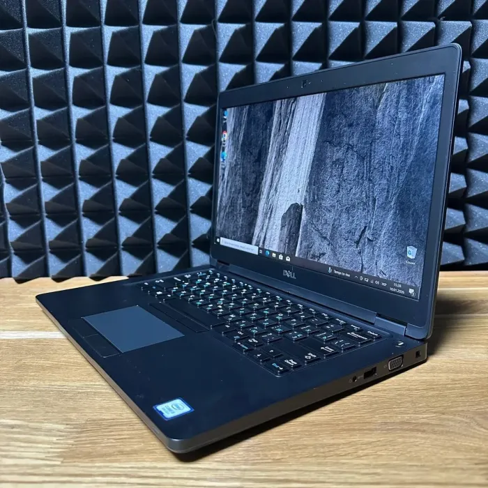 Ноутбук Dell Latitude 5490 / 14" (1920x1080) IPS / Intel Core i5-8250U (4 (8) ядра по 1.6 - 3.4 GHz) / 8 GB DDR4 / 256 GB SSD / Intel UHD Graphics 620 / WebCam б/в - зображення 6