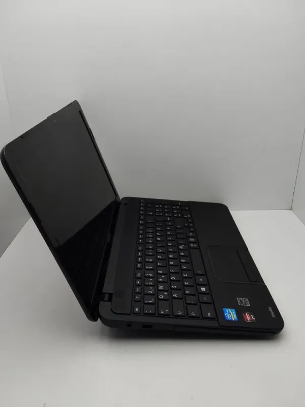 Ноутбук Toshiba Satellite C855 / 15.6" (1366x768) TN / Intel Core i5-3230M (2 (4) ядра по 2.6 - 3.2 GHz) / 6 GB DDR3 / 500 GB HDD / AMD Radeon HD 7600M / WebCam б/в - зображення 5