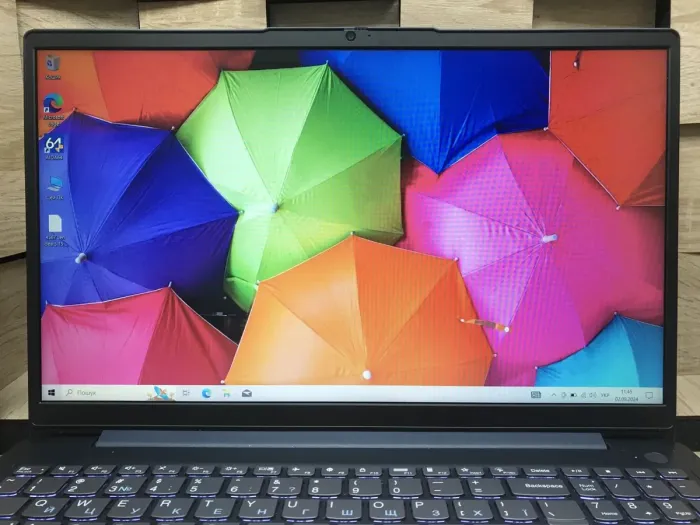 Ультрабук Б-клас Lenovo IdeaPad 3 15ABA7 / 15.6" (1920x1080) IPS / AMD Ryzen 7 5825U (8 (16) ядра по 2.0 - 4.5 GHz) / 8 GB DDR4 / 256 GB SSD / AMD Radeon Graphics / WebCam б/в - зображення 3