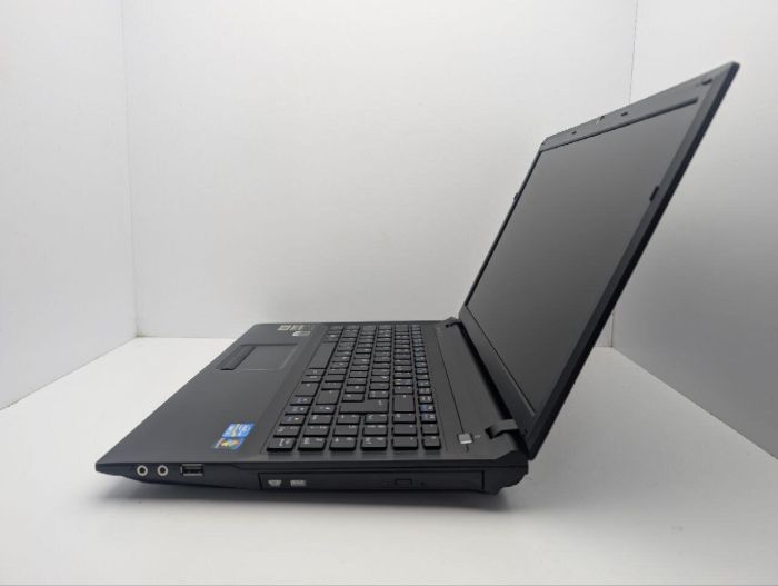 Ноутбук Terra Mobile 1547Q / 15.6" (1366x768) TN / Intel Core i3-3120M (2 (4) ядра по 2.5 GHz) / 6 GB DDR3 / 1000 GB HDD / nVidia GeForce GT 635M, 1 GB GDDR3, 128-bit / WebCam / DVD-ROM б/в - зображення 5