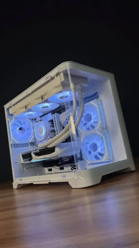 Збірка під замовлення: ігровий ПК GameMax Hype-M White Tower / Intel Core i7-14700F (20 (28) ядер по 1.5 - 5.4 GHz) / 32 GB DDR5 / 1000 GB SSD M.2 / nVidia GeForce RTX 5070, 12 GB GDDR7, 192-bit / 850W - зображення 2