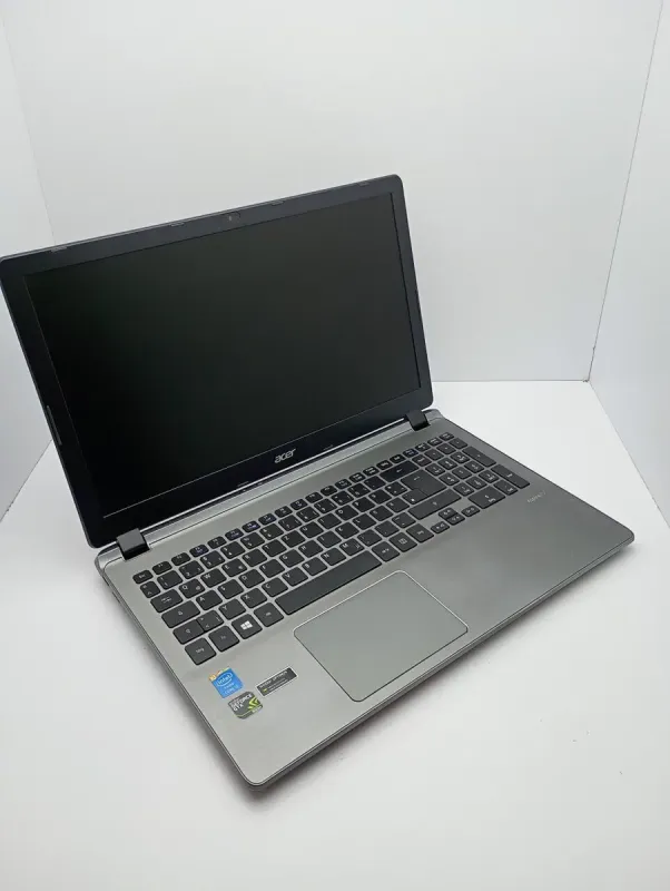 Ультрабук Acer Aspire V5 / 15.6'' (1366x768) TN / Intel Core i5-4210U (2 (4) ядра по 1.7 - 2.7 GHz) / 8 GB DDR3 / 240 GB SSD / Intel HD Graphics 4400 / WebCam б/в - зображення 2