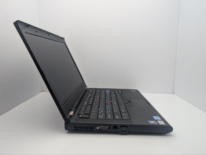 Ноутбук Lenovo ThinkPad T420 / 14" (1600x900) TN / Intel Core i5-2520M (2 (4) ядра по 2.5 - 3.2 GHz) / 8 GB DDR3 / 128 GB SSD / Intel HD Graphics 3000 / WebCam / DVD-ROM б/в - зображення 4