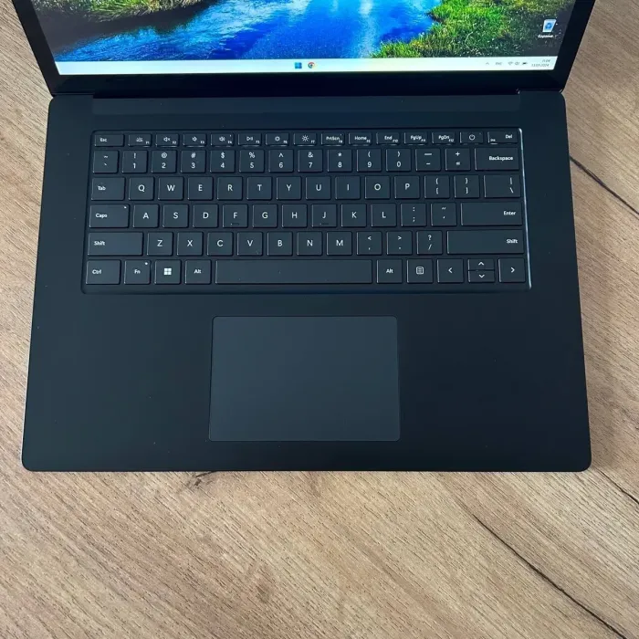 Ультрабук Microsoft Surface Laptop 5 / 15" ( 2496x1664) IPS Touch / Intel Core i7-1255U (10 (12) ядер по 3.5 - 4.7 GHz) / 16 GB DDR4 / 512 GB SSD NVMe / Intel Iris Xe Graphics / WebCam б/в - зображення 7