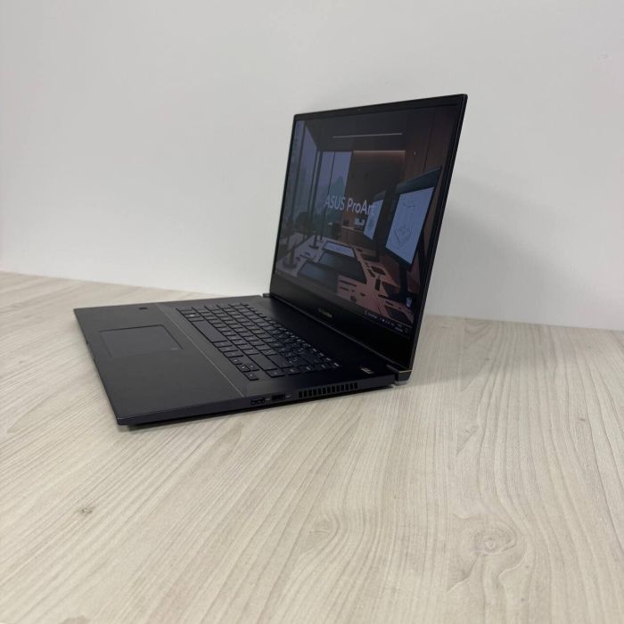 Мобільна робоча станція Б-клас Asus ProArt StudioBook Pro 17 W700G / 17.3" (1920x1200) IPS / Intel Core i7-9750H (6 (12) ядер по 2.6 - 4.5 GHz) / 16 GB DDR4 / 512 GB SSD NVMe / nVidia Quadro RTX 3000 Max-Q, 6 GB DDR6, 192-bit / WebCam б/в - зображення 5