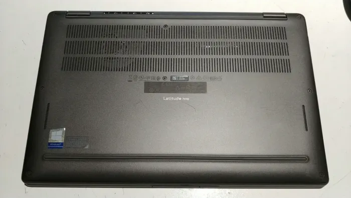 Ультрабук Б-клас Dell Latitude 7410 / 14" (1920x1080) IPS / Intel Core i7-10610U (4 (8) ядра по 1.8 - 4.9 GHz) / 16 GB DDR4 / 256 GB SSD M.2 / Intel UHD Graphics / WebCam / USB 3.2 / HDMI / Windows 10 б/в - зображення 6