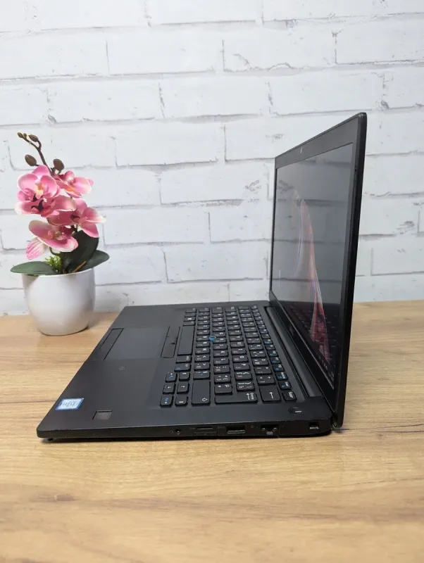 Ультрабук Dell Latitude 7480 / 14" (1920x1080) TN / Intel Core i5-6300U (2 (4) ядра по 2.4 - 3.0 GHz) / 16 GB DDR4 / 128 GB SSD / Intel HD Graphics 520 / WebCam б/в - зображення 6