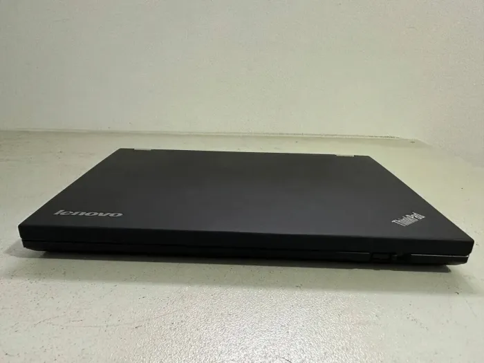 Ноутбук Lenovo ThinkPad T430 / 14" (1600x900) TN / Intel Core i7-3520M (2 (4) ядра по 2.9 - 3.6 GHz) / 16 GB DDR3 / 240 GB SSD / Intel HD Graphics 4000 / VGA б/в - зображення 7