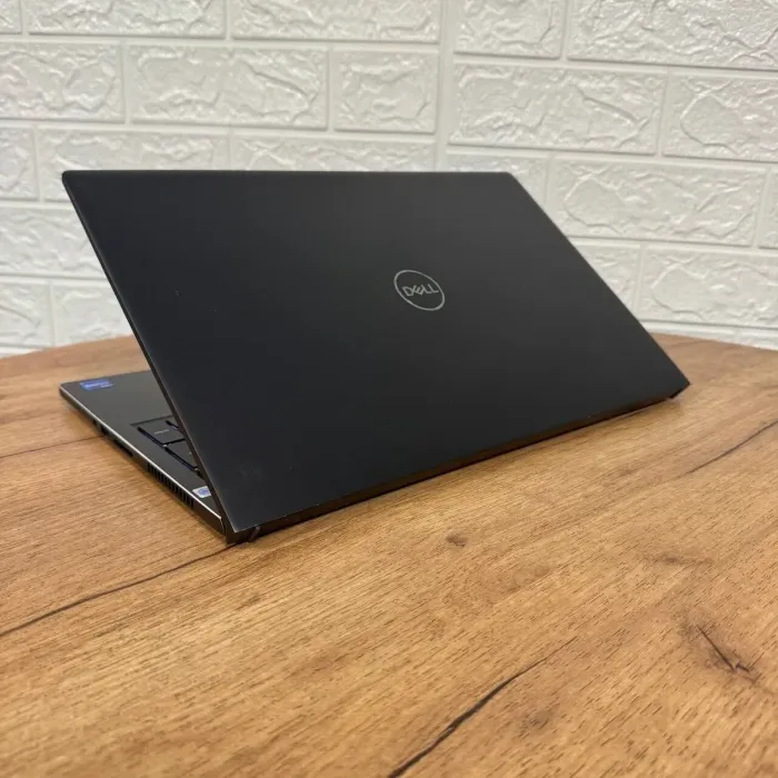 Ігровий ультрабук Б-клас Dell Vostro 15 7510 / 15.6" (1920x1080) IPS / Intel Core i7-11800H (8 (16) ядер по 2.3 - 4.6 GHz) / 16 GB DDR4 / 256 GB SSD / nVidia GeForce RTX 3050 Ti, 4 GB GDDR6, 128-bit / WebCam б/в - зображення 6