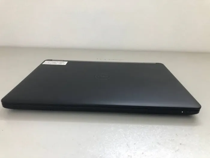 Ультрабук Dell Latitude E5470 / 14" TN / Intel Core i5-6300U (2 (4) ядра по 2.4 - 3.0 GHz) / 8 GB DDR4 / 256 GB SSD / Intel HD Graphics 520 / WebCam / HDMI б/в - зображення 6