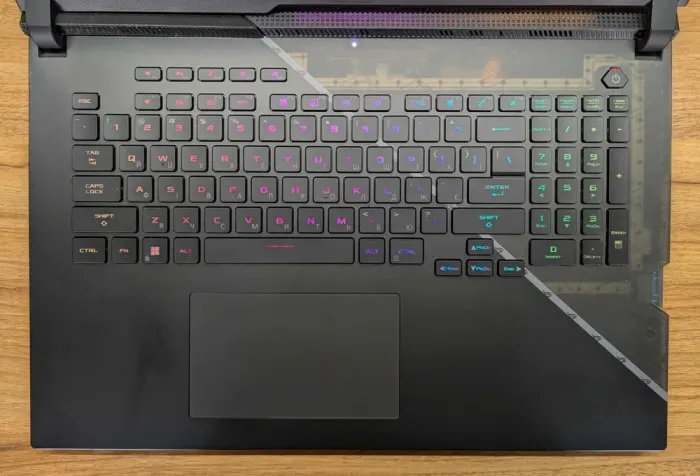 Игровой ноутбук Asus ROG Strix Scar 17 / 17.3" (2560x1440) IPS / Intel Core i9-12900H (14 (20) ядер по 3.8 - 5.0 GHz) / 32 GB DDR5 / 1000 GB SSD / nVidia GeForce RTX 3070 Ti, 8 GB GDDR6X, 256-bit / HDMI / Windows 10 б/в - зображення 3