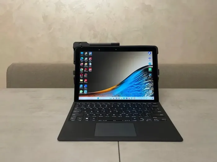 Планшет Dell Latitude 5290 2-in-1 / 12.3" (1920x1080) IPS Touch / Intel Core i5-8350U (4 (8) ядра по 1.7 - 3.6 GHz) / 8 GB DDR3 / 256 GB SSD / Intel UHD Graphics 620 / WebCam / USB 3.1 б/в - зображення 2