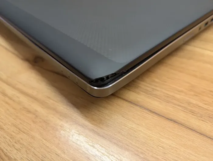 Мобільна робоча станція Б-клас Dell Precision 7720 / 17.3" (1920x1080) IPS / Intel Core i7-6820HQ (4 (8) ядра по 2.7 - 3.6 GHz) / 32 GB DDR4 / 512 GB SSD / nVidia Quadro P3000, 6 GB GDDR5, 192-bit / WebCam / Windows 10 б/в - зображення 3