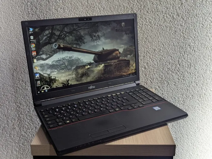 Ноутбук Б-клас Fujitsu LifeBook E556 / 15.6" (1920x1080) TN / Intel Core i7-6500U (2 (4) ядра по 2.5 - 3.1 GHz) / 16 GB DDR4 / 360 GB SSD / Intel HD Graphics 520 / WebCam б/в - зображення 4