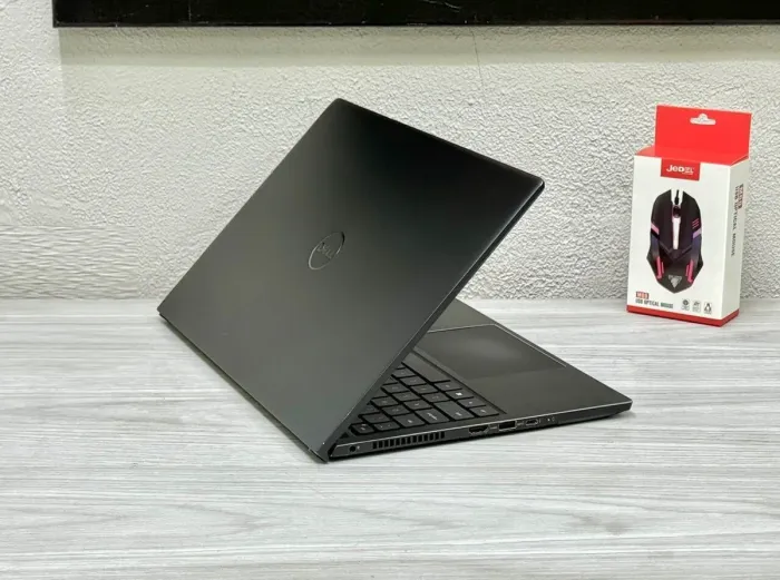 Ігровий ультрабук Б-клас Dell Vostro 15 7510 / 15.6" (1920x1080) IPS / Intel Core i7-11800H (8 (16) ядер по 2.3 - 4.6 GHz) / 16 GB DDR4 / 512 GB SSD M.2 / nVidia GeForce RTX 3050, 4 GB GDDR6, 128-bit / WebCam / Win 11 Pro б/в - зображення 4