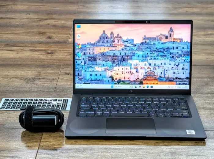 Ультрабук Dell Latitude 7410 / 14" (1920x1080) IPS / Intel Core i5-10310U (4 (8) ядра по 1.7 - 4.4 GHz) / 8 GB DDR4 / 256 GB SSD / Intel UHD Graphics / WebCam б/в - зображення 2