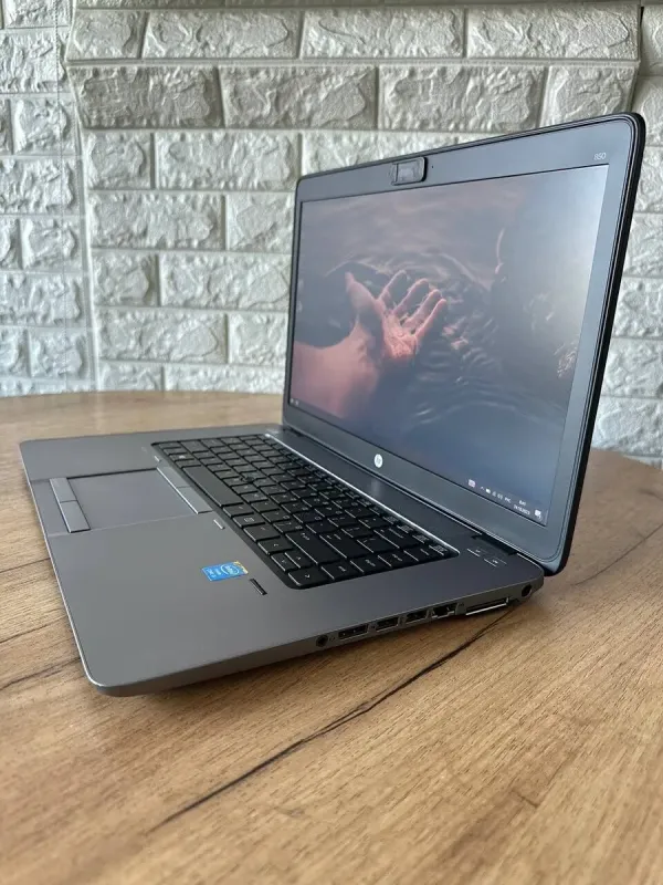 Ноутбук Б-клас HP EliteBook 850 G1 / 15.6" (1920x1080) TN / Intel Core i5-4200U (2 (4) ядра по 1.6 - 2.6 GHz) / 8 GB DDR3 / 256 GB SSD / Intel HD Graphic 4400 / WebCam / VGA б/в - зображення 5