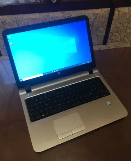 Ноутбук HP ProBook 450 G3 / 15.6" (1920x1080) TN / Intel Core i5-6200U (2 (4) ядра по 2.3 - 2.8 GHz) / 8 GB DDR3 / 128 GB SSD / Intel HD Graphics 520 / WebCam б/в - зображення 2