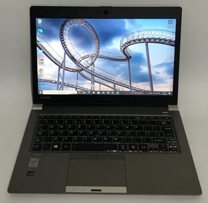 Ультрабук Б-клас Toshiba Portege Z30-B / 13.3" (1366x768) TN / Intel Core i5-5200U (2 (4) ядра по 2.2 - 2.7 GHz) / 8 GB DDR3 / 128 GB SSD / Intel HD Graphics 5500 / WebCam / Win 10 Pro б/в - зображення 2