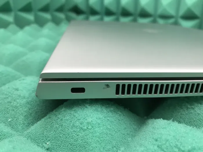 Ультрабук Б-клас HP EliteBook 840 G5 / 14" (1920x1080) IPS Touch / Intel Core i5-8350U (4 (8) ядра по 1.7 - 3.6 GHz) / 8 GB DDR4 / 256 GB SSD M.2 / Intel UHD Graphics 620 / WebCam / Fingerprint / USB 3.1 / HDMI б/в - зображення 12