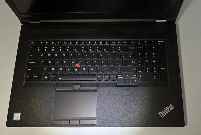 Мобільна робоча станція Lenovo ThinkPad P73 / 17.3" (1920x1080) IPS / Intel Core i7-9850H (6 (12) ядер по 2.6 - 4.6 GHz) / 16 GB DDR4 / 256 GB SSD + 256 GB SSD / nVidia Quadro P620, 4 GB GDDR5, 128-bit / WebCam  б/в - зображення 3